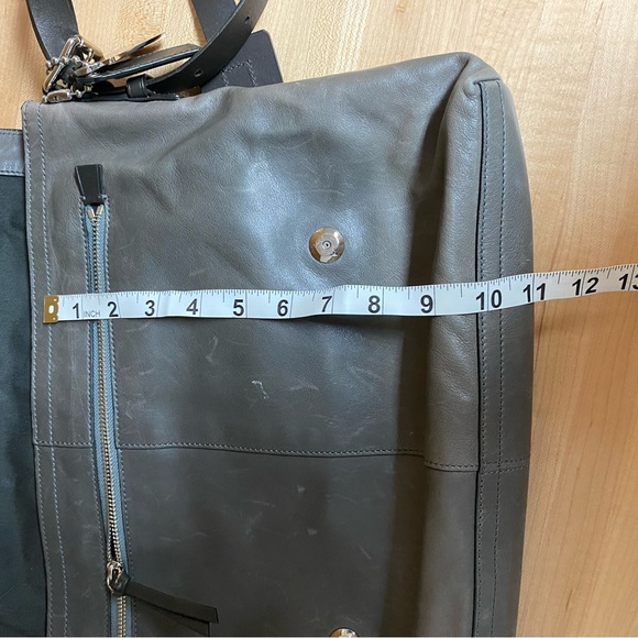 Grey and Black Leather laptop / tote bag - Picture 3 of 9